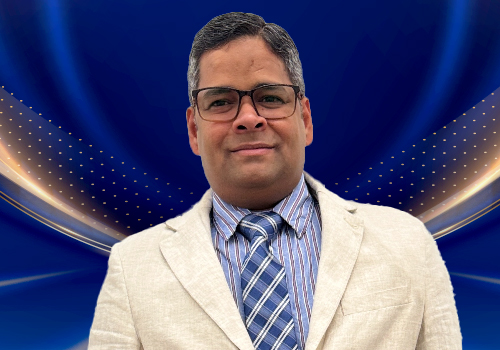 Excellence in Data-Driven Decision Making: Enhancing Customer Retention Through Predictive Analytics